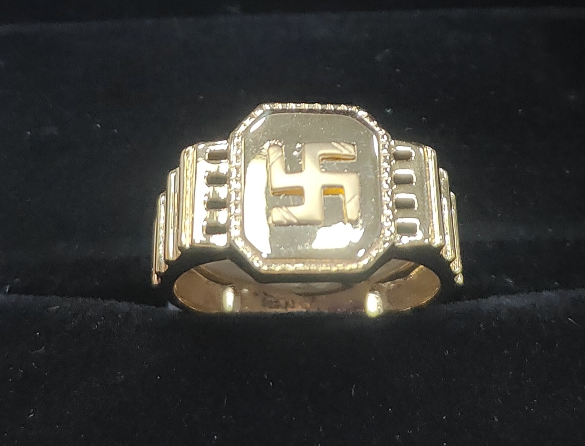 GR-17 — Gents Rings