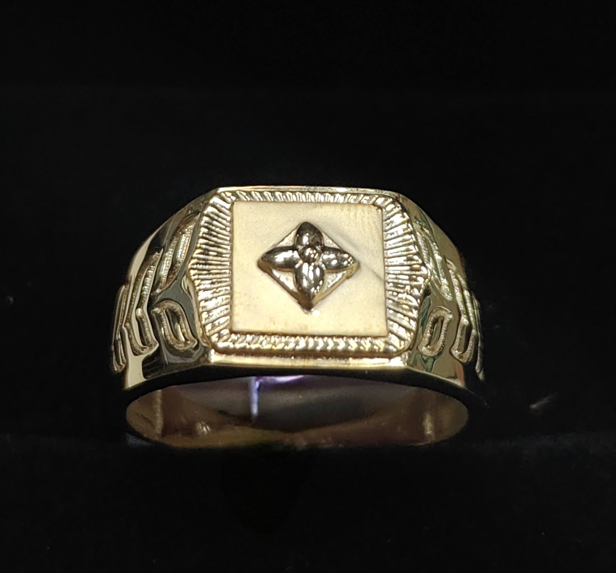GR-47 — Gents Rings