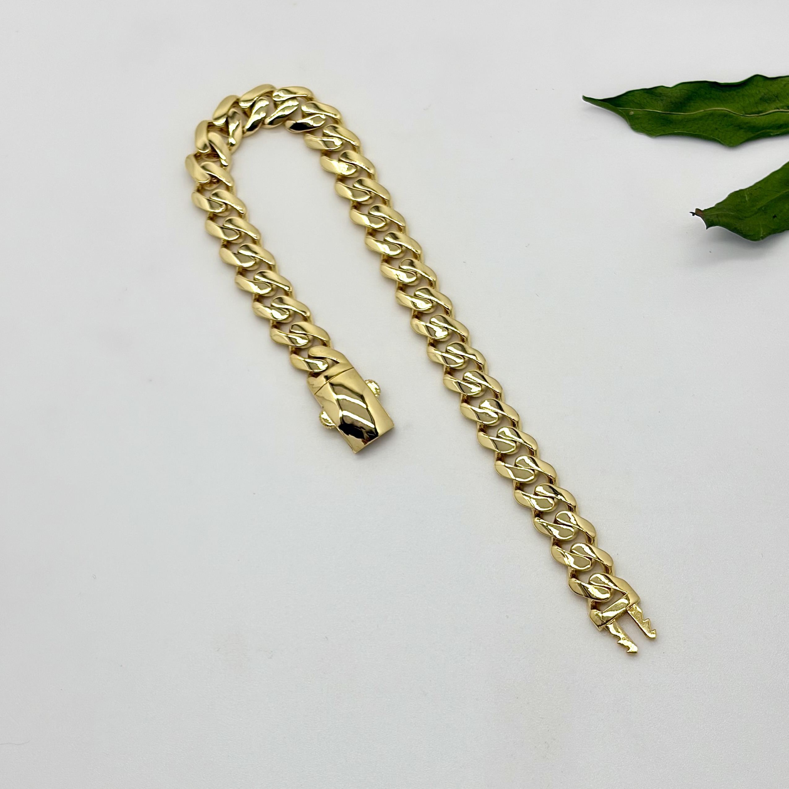 Design 53 — Gents Bracelets