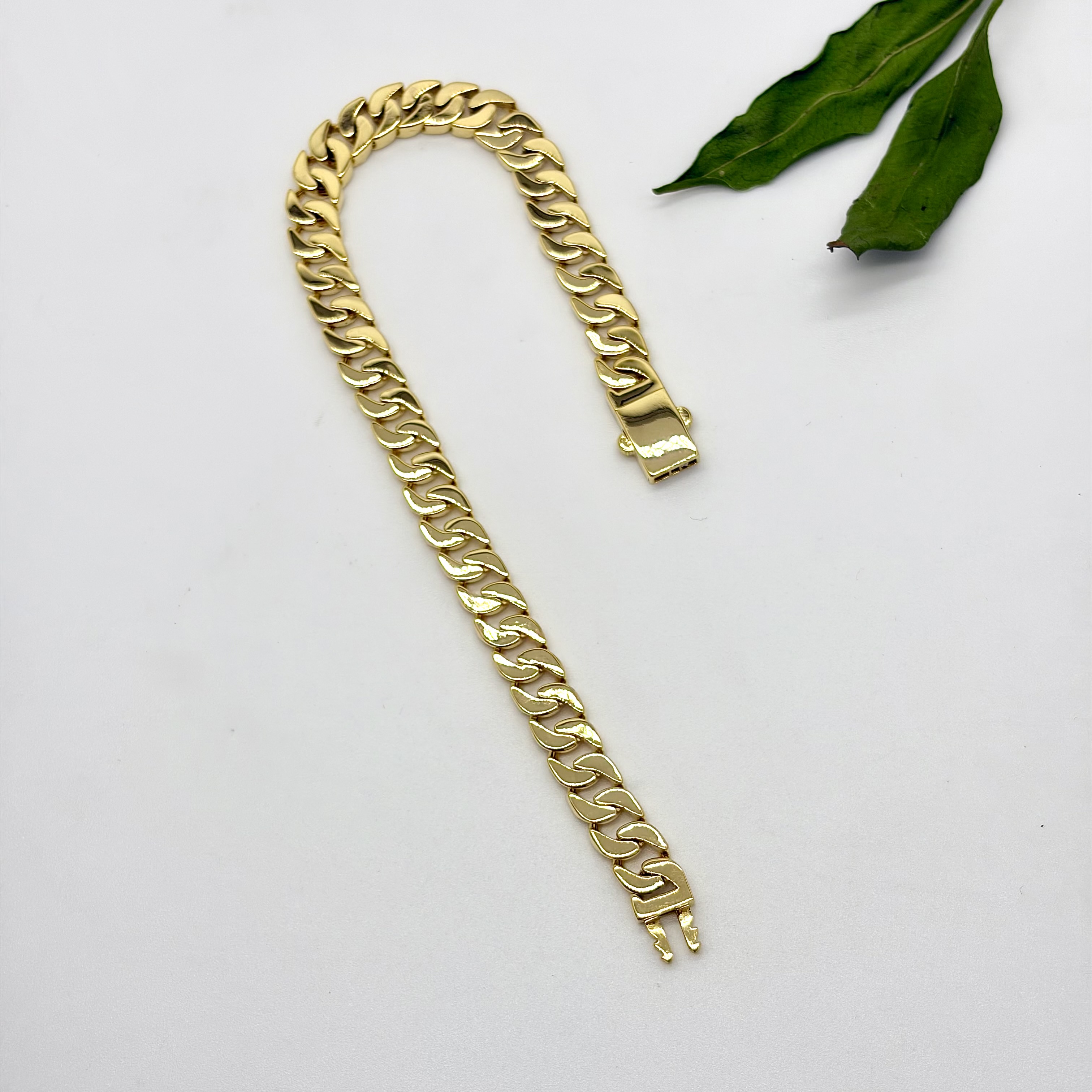 Design 57 — Gents Bracelets