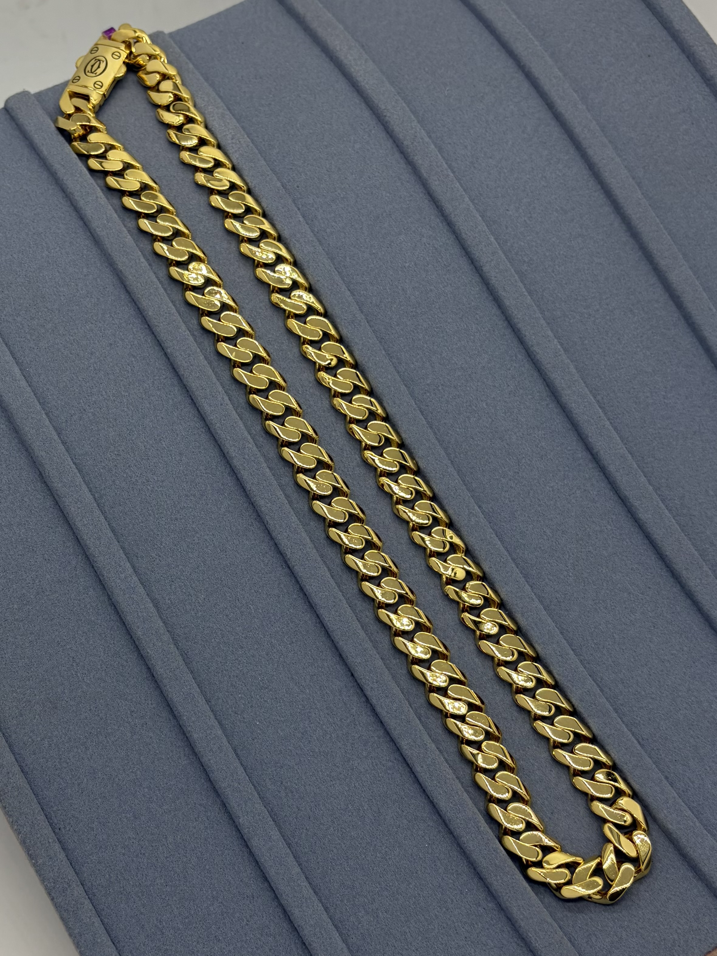 Design 20 — Italian chains